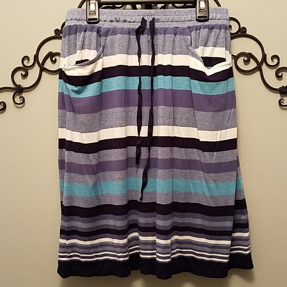 Max Studio Med Skirt